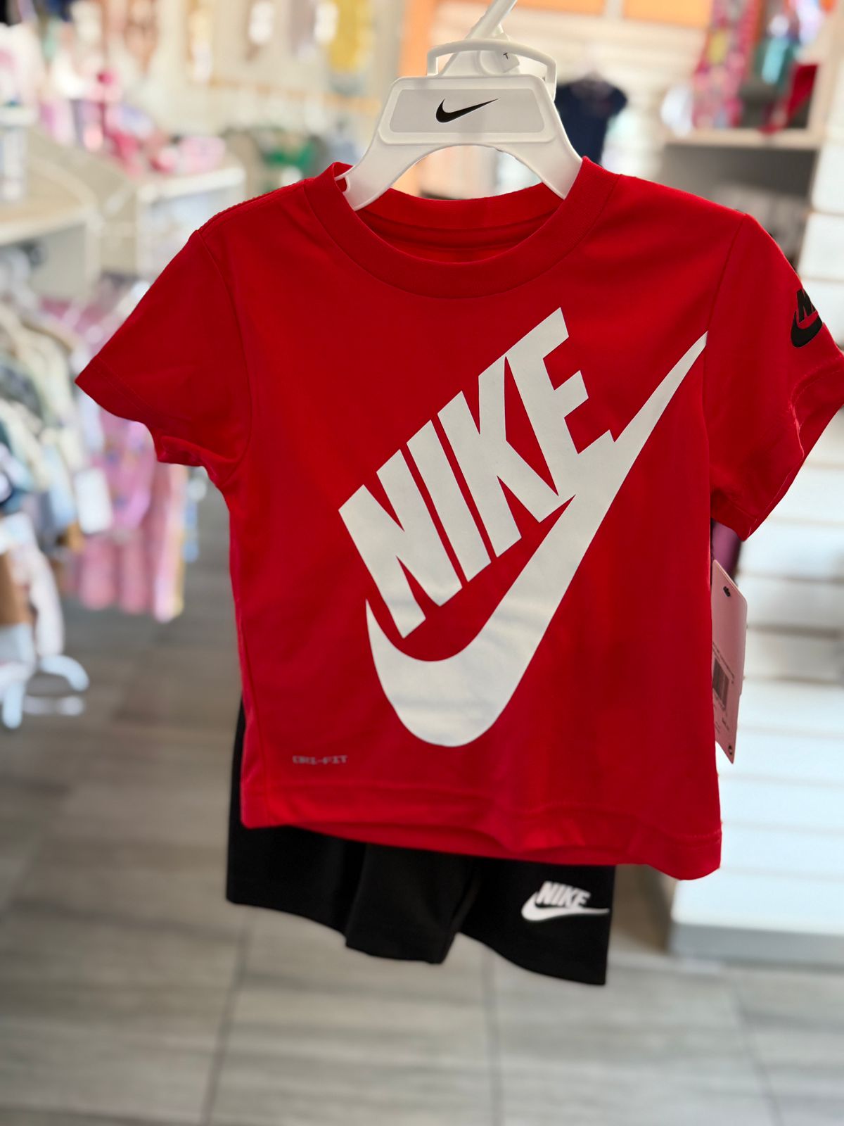 Conjunto Nike para niño