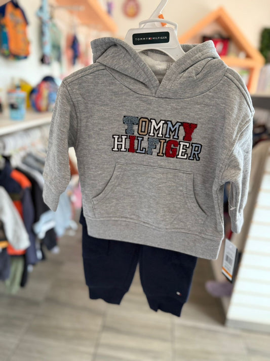 Conjunto de pants Tommy Hilfiger para niño