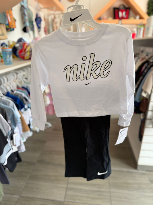 Conjunto Nike para niña