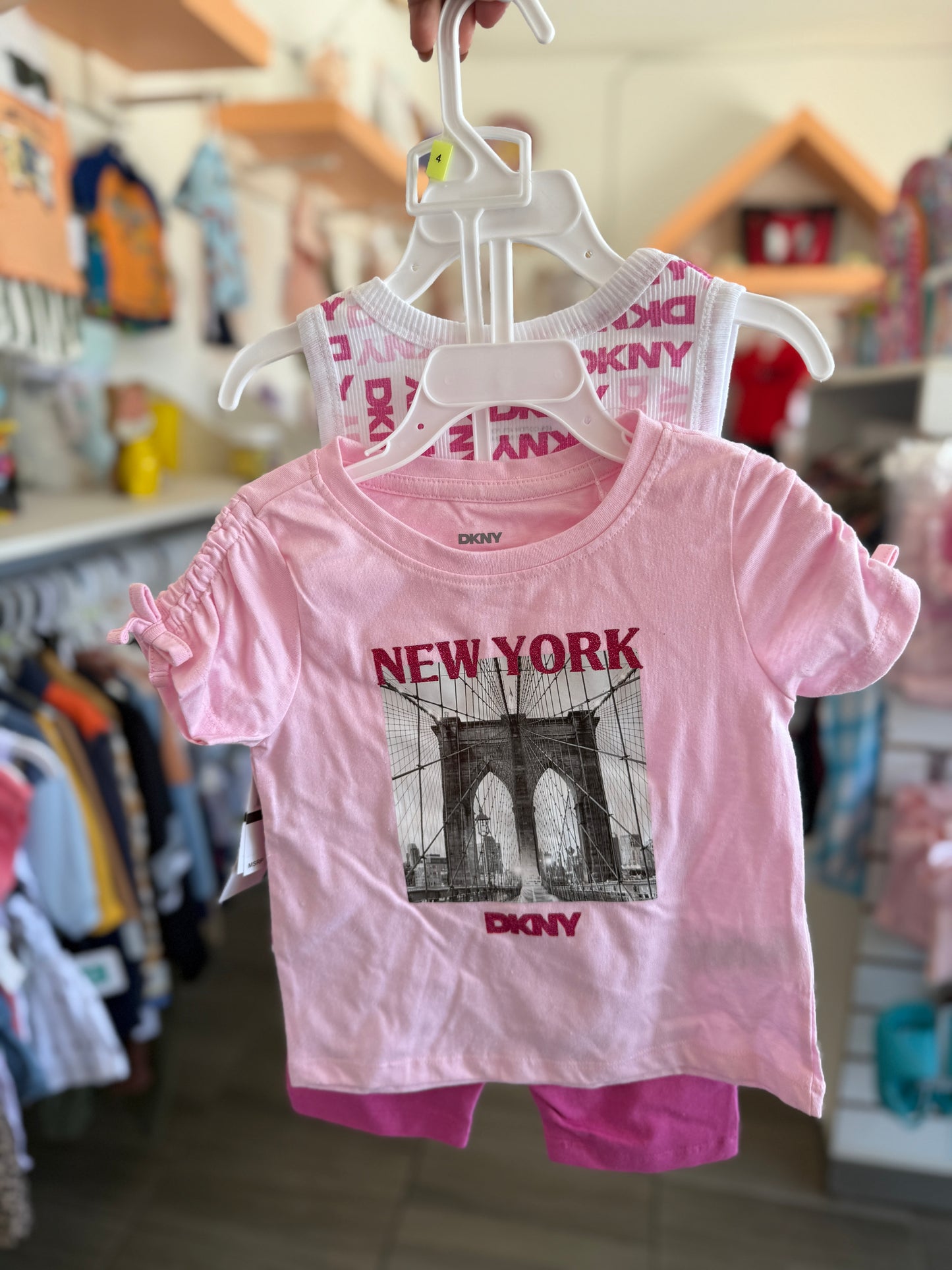 Set DKNY para niña