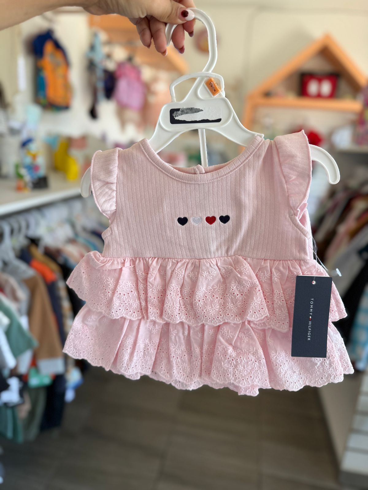 Conjunto Tommy Hilfiger para bebé