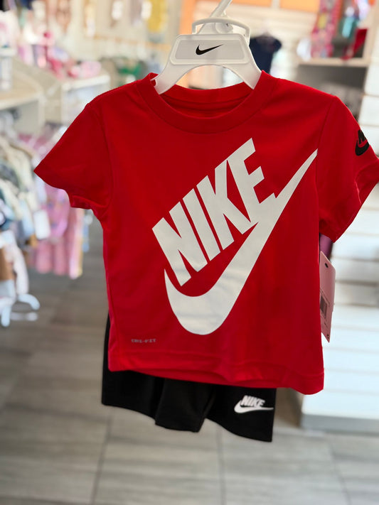 Conjunto Nike para niño