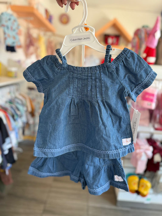 Conjunto Calvin Klein para niña